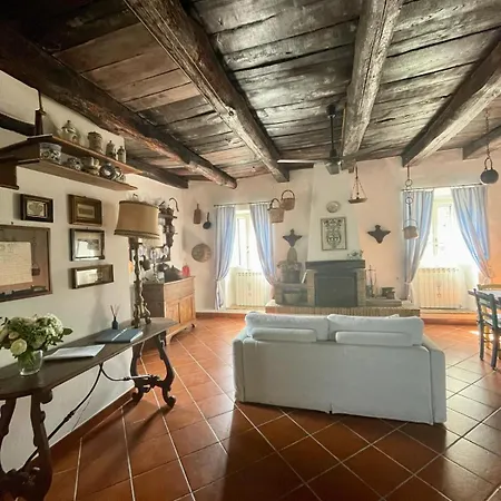 Apartamento Sui Tetti Del Borgo Capranica